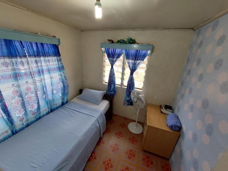 Kapeta Cabin นูคูอาโลฟา ภายนอก รูปภาพ